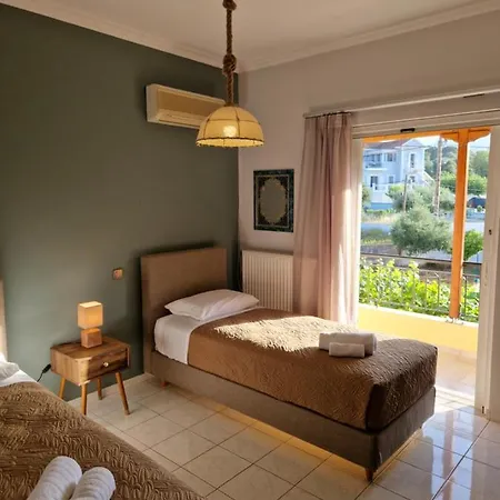 K For Karavomilos Lejlighed